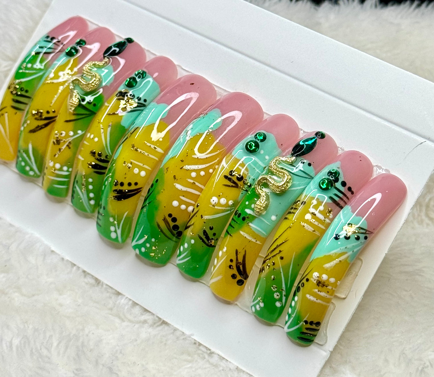 90s Inspired Curvy - Paws By Picasso 90s Inspired Curvy